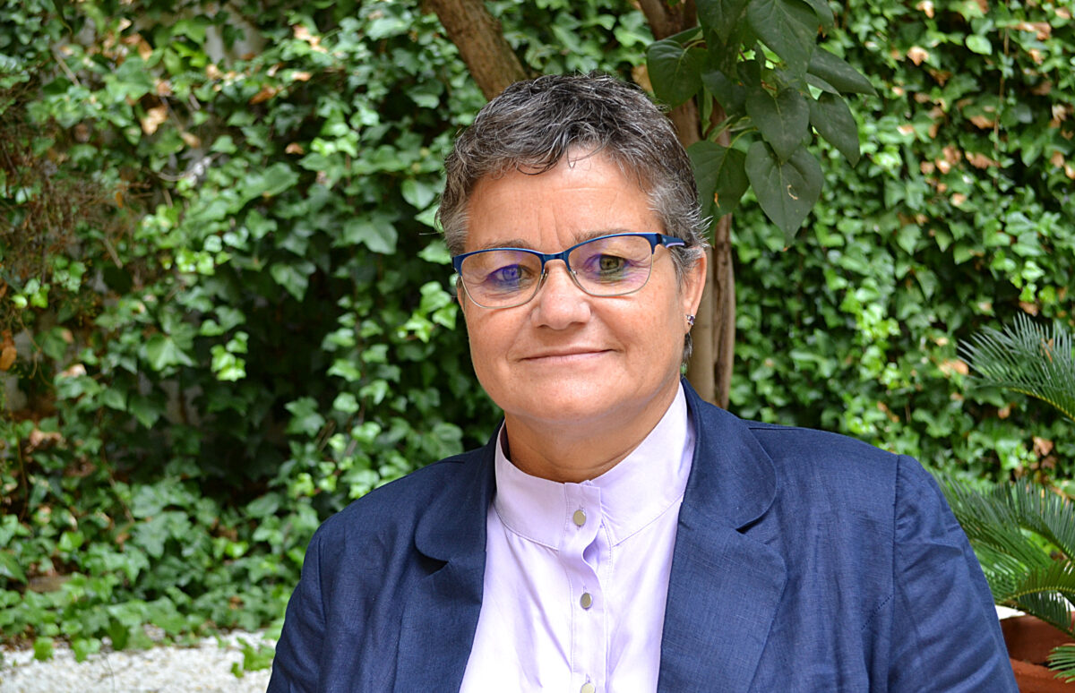 Emi Vicente, Presidenta del Consejo General del Trabajo Social