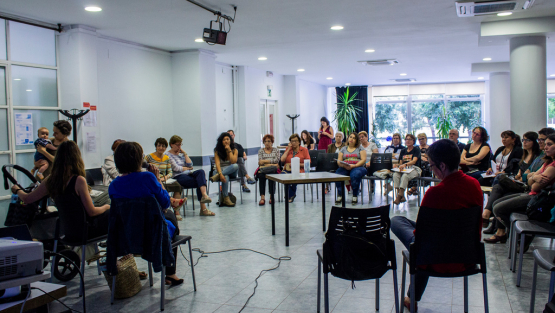 Vila Veïna, a new public community care system